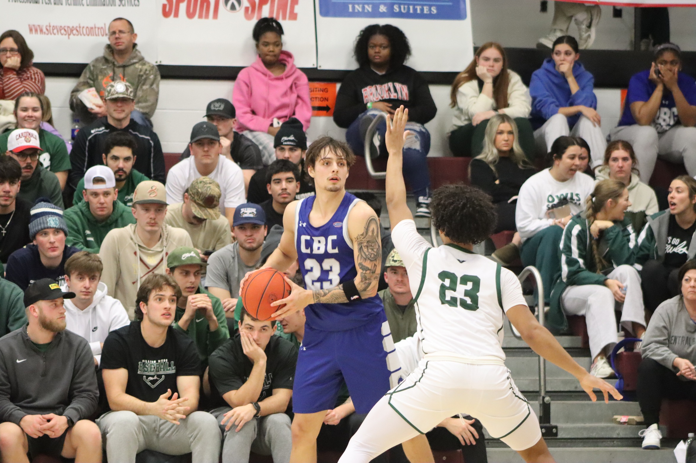 Mustangs Fall To Owls In AMC Final