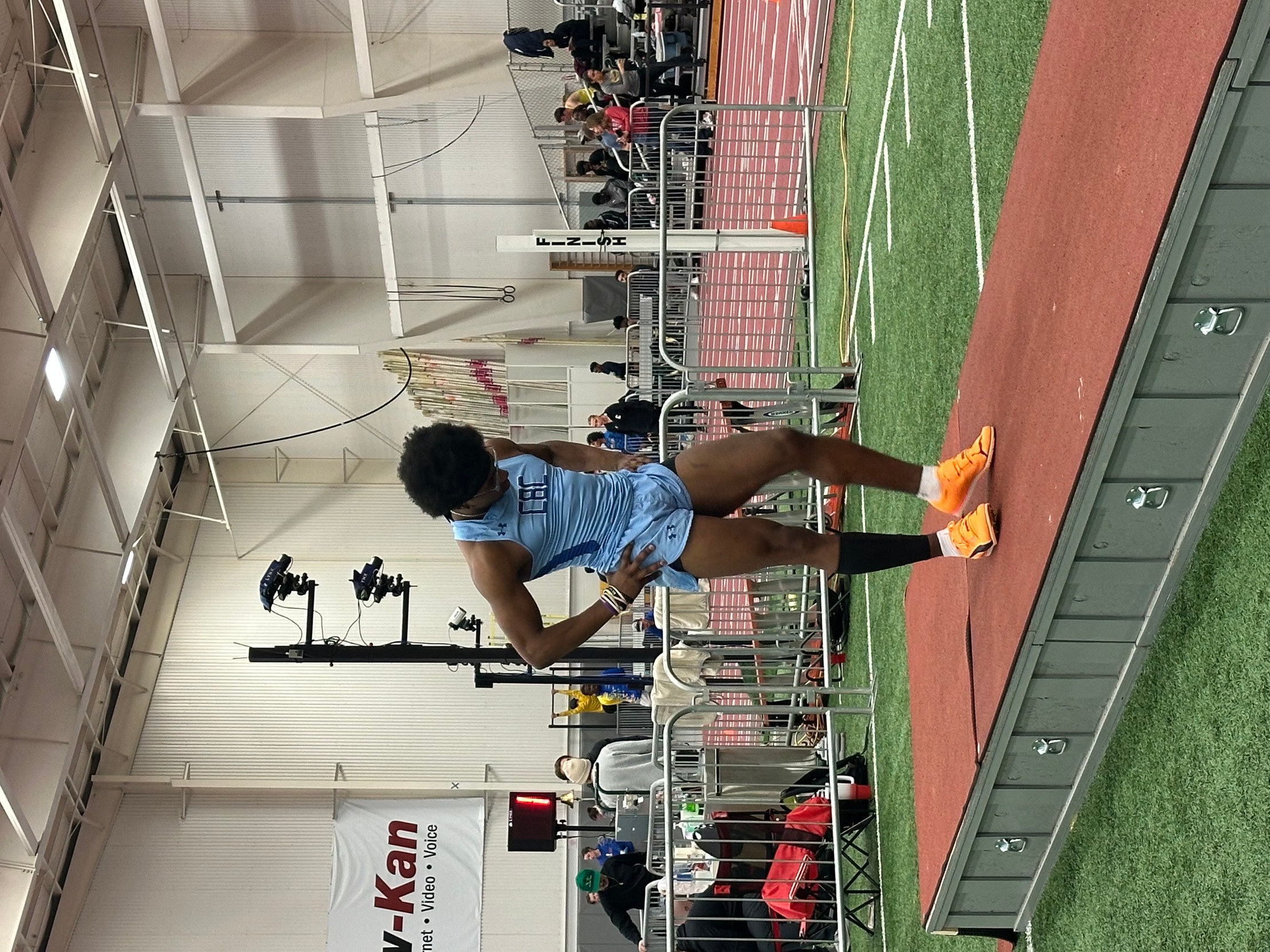 Indoor Track Debuts at NAIA Juco Challenge